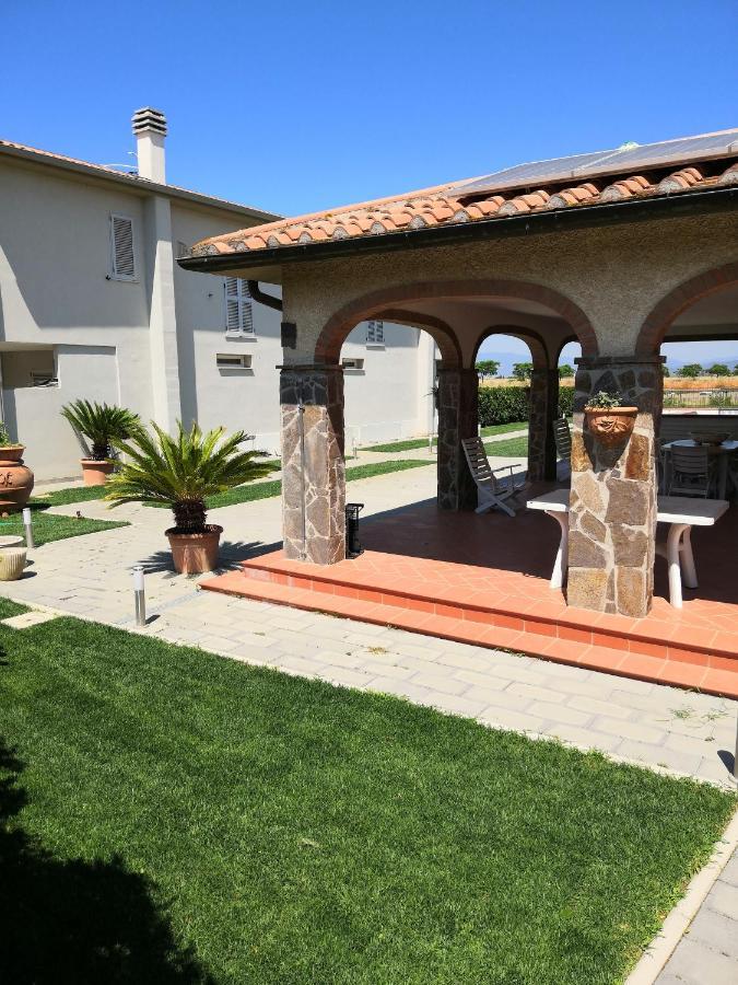 Casa Mari Bed & Breakfast Principina Terra Exterior photo
